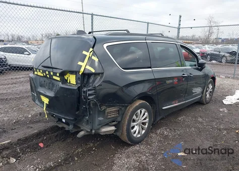 2017 Chrysler Pacifica Touring-L из США, поврежденный, VIN 2C4RC1BG7HR675750